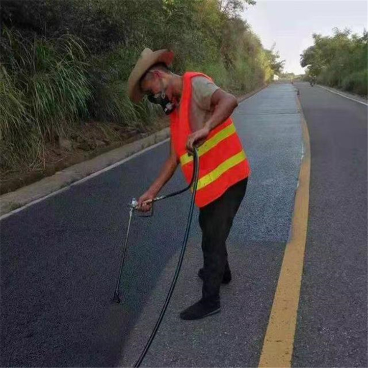 十堰 彩色防滑路面的底涂是保障路面附着力