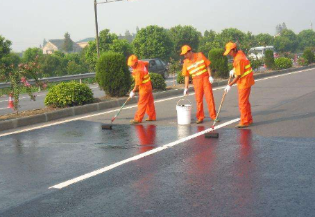 十堰 彩色路面喷漆维修改色的使用寿命有多长？